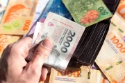Salario mínimo: Nación limita la suba al 30% y choca con los gremios