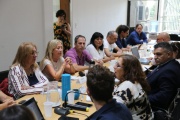Axel Kicillof cerró un 20% de aumento con estatales y docentes