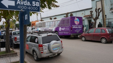 Habitantes de distintos barrios se acercaron para hablar con Arturo Rojas