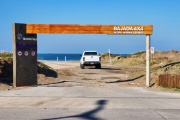 Aclaran que no hay cambios en la circulación vehicular sobre la playa necochense