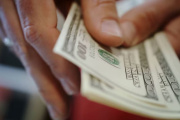 Qué puede pasar mañana con el dólar y los mercados financieros en base al resultado de la elección