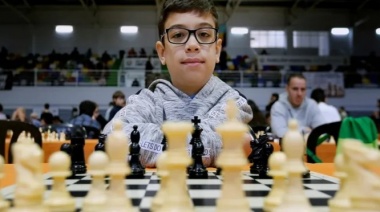 Faustino Oro derrotó al número 2 del mundo en una partida de 3 minutos