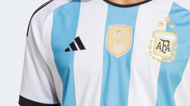 Salió a la venta la camiseta de la Selección con las tres estrellas, pero ya se agotó