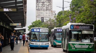 Las empresas de colectivos amenazan con reducir el servicio por la falta de subsidios
