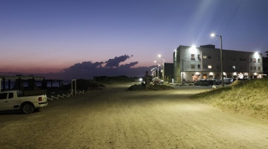 Costa Bonita con todas las luces: Se encendieron las nuevas Led en el paseo marítimo