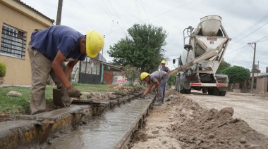 El cordón cuneta avanza por el Barrio Norte solucionando históricos reclamos vecinales