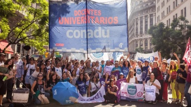 Docentes universitarios amenazan con postergar el inicio de clases por reclamo salarial