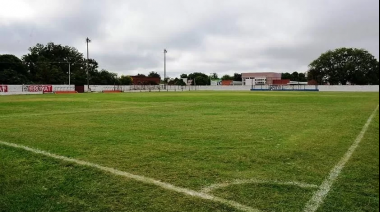 Un jugador amateur murió luego de chocar contra un muro