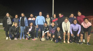 La Selección Municipal Femenina de fútbol se prepara para jugar un torneo provincial