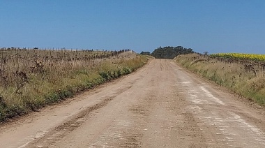 Trabajos de bacheo en los accesos a Costa Bonita y repaso en calles dañadas