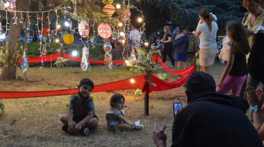 En la noche de este jueves se encenderá el Arbolito de Navidad en la Plaza Dardo Rocha