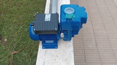 La Delegación de Claraz instala dos nuevas bombas para garantizar riego y agua potable