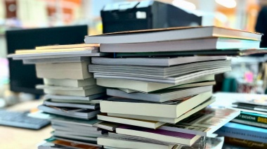 La Biblioteca "Andres Ferreyra" organiza una suelta de libros para renovar material