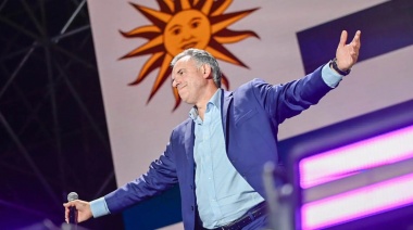 Con casi el 50% de los votos, Yamandú Orsi será el nuevo presidente de Uruguay