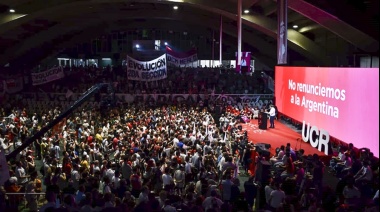 Manes: "El radicalismo está nuevamente de pie para encarar un nuevo sueño colectivo"