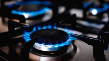 Se viene un aumento en las tarifas de luz y gas de entre el 2,5% y el 3%