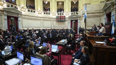 El Gobierno negocia contra reloj para aprobar la la Ley Bases