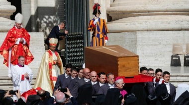 Multitudinario último adiós al papa Francisco