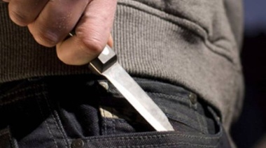 Apuñalaron a un comerciante en Ñapaleofú y se salvó de milagro