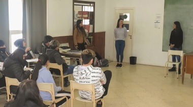 El municipio desarrolla habilidades de autoempleo en las secundarias del distrito