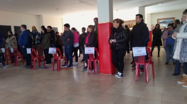 Votó el 68,3% del padrón en el país y se esperan demoras en el escrutinio de las PASO