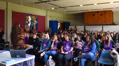 Entregaron tablets a promotoras territoriales de género y diversidad
