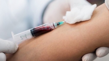 Los bioquímicos quieren cobrar bonos de más de $3000 a clientes de prepagas