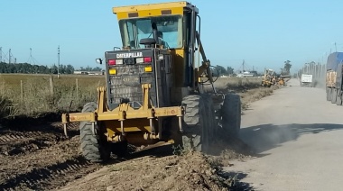 Fuertes trabajos para mejorar la transitabilidad en la Playa de Camiones