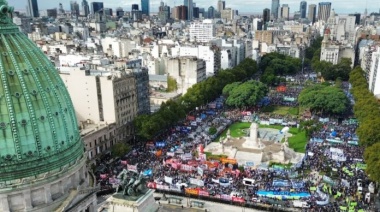 Los jubilados se movilizaron con apoyo gremial y un fuerte operativo de seguridad