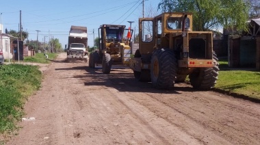 El plan de trabajo en calles de tierra sigue avanzando por los barrios