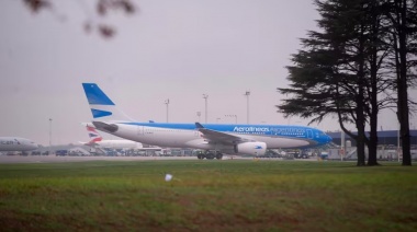 Por el déficit, Aerolíneas Argentinas recortará 18% sus vuelos de cabotaje en mayo