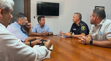 Reunión del Intendente con el nuevo Jefe de Bomberos y recorrida por el COM