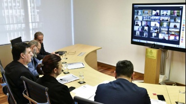 El Consejo del Salario se pone el objetivo de emparejar el mínimo a la paritaria docente