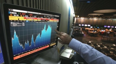 El riesgo país rompió el piso de los 1200 puntos por primera vez desde 2020