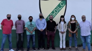 Candidatos del Frente de Todos visitaron el club Isabel La Catolica