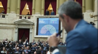 Con 147 votos afirmativos, el oficialismo consiguió aprobar su primera ley