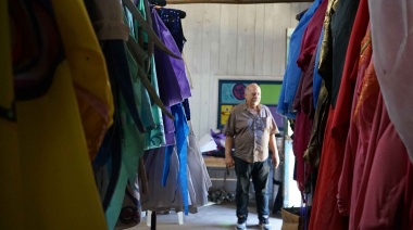 Carros, tronos, disfraces y vestidos se preparan para dar vida a la celebración de las niñeces