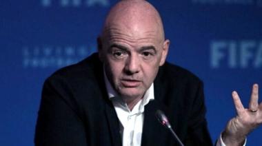 Infantino cree que también la Eurocopa se podría jugar cada dos años