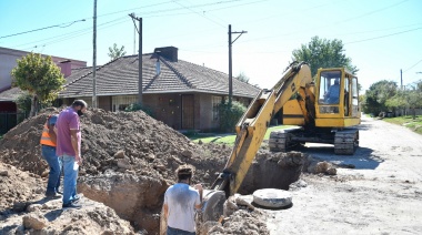 Retoman la colocación de caños pluviales en la zona parque