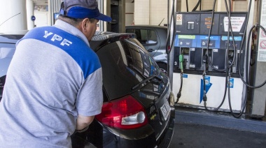 YPF anunció que bajará 1% el precio de la nafta y 2% el gasoil