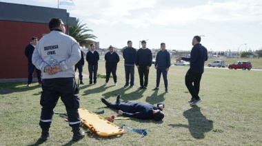 Los futuros conductores de móviles policiales aprendieron primeros auxilios