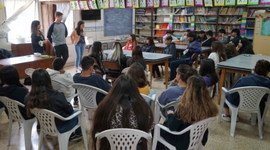 Abordan el consumo problemático junto a alumnos de la Secundaria Nº 20