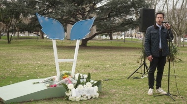 Descubrieron el Monumento a las Víctimas del Covid 19 en la Plaza Dardo Rocha