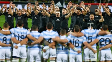 Los All Blacks le dieron una paliza a Los Pumas y retornan a la punta del Championship