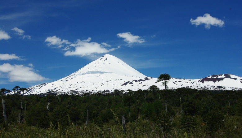 Un argentino murió tras caer unos 200 metros de un volcán de Chile