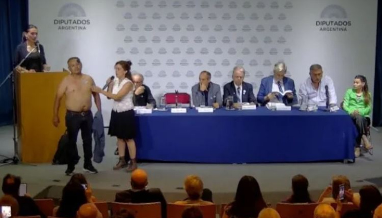 Insólito acto antivacunas realizado en el Congreso y organizado por diputada del PRO