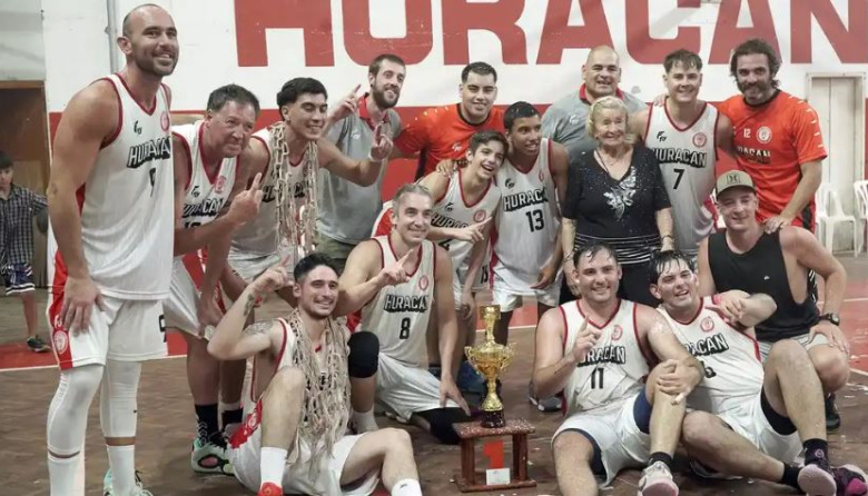 Huracán triunfó en el clásico y es el campeón del torneo clausura