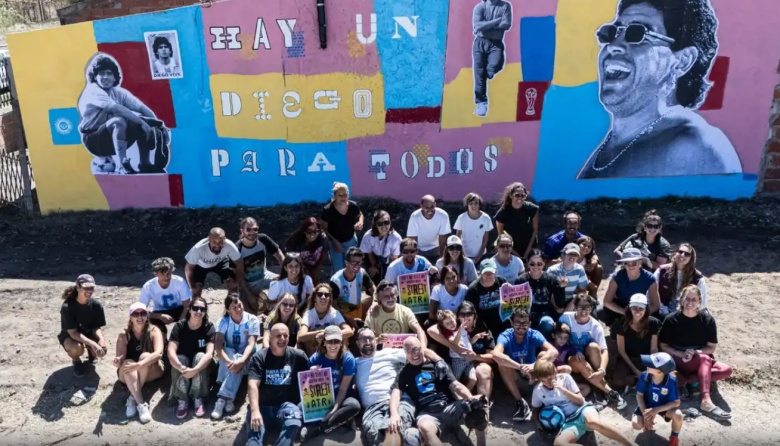 Quequén ya cuenta con su propio mural de Maradona