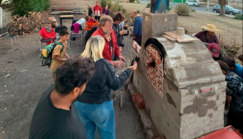 Con notable participación comunitaria se desarrolló el proyecto “Construcción de horno de barro”