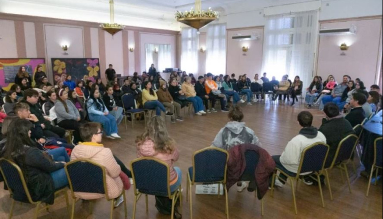 Qué requisitos solicitan para acceder a las becas de Juventud